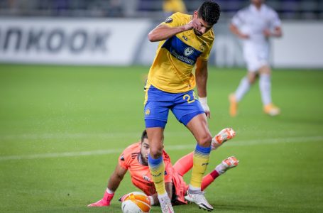 סיפור גדול, כדורגל קטן: סיכום המשחק של מכבי תל אביב וקרבאח מהיציע בבלומפילד